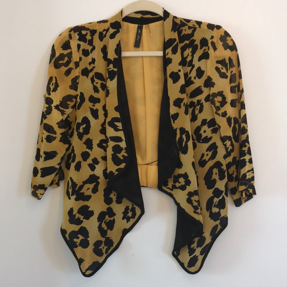 SALE Fun cheetah lightweight blazer with 1 button